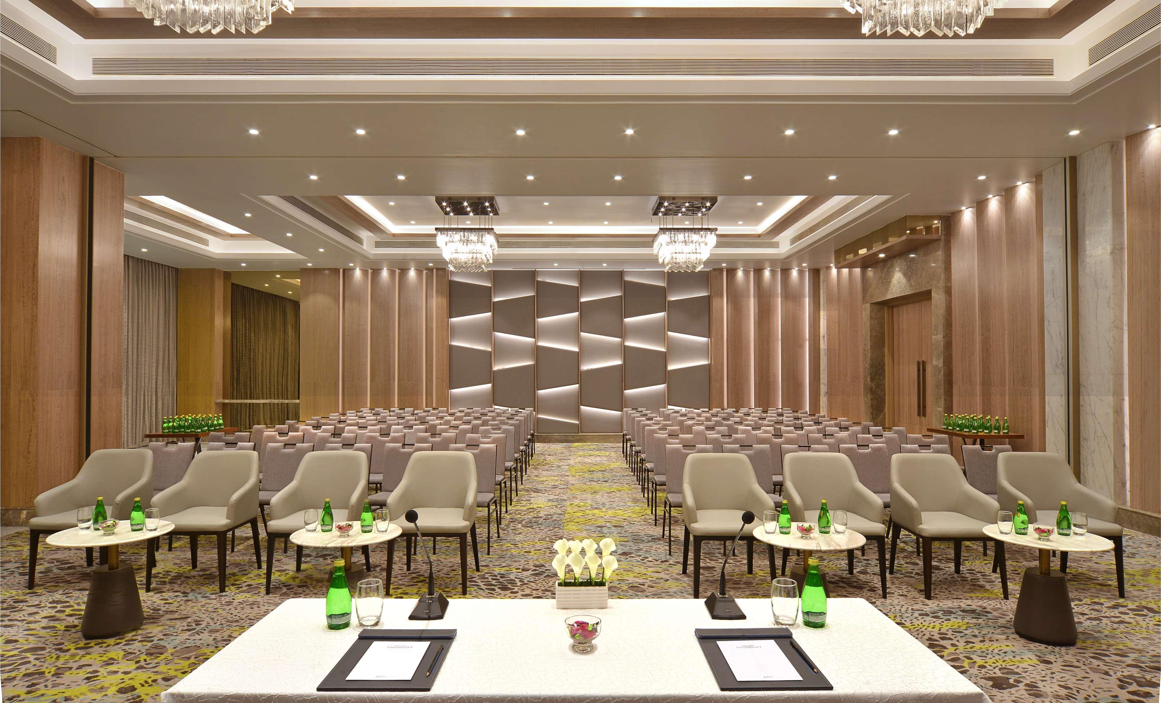 Radisson Mumbai Andheri Midc Экстерьер фото The Grand Ballroom