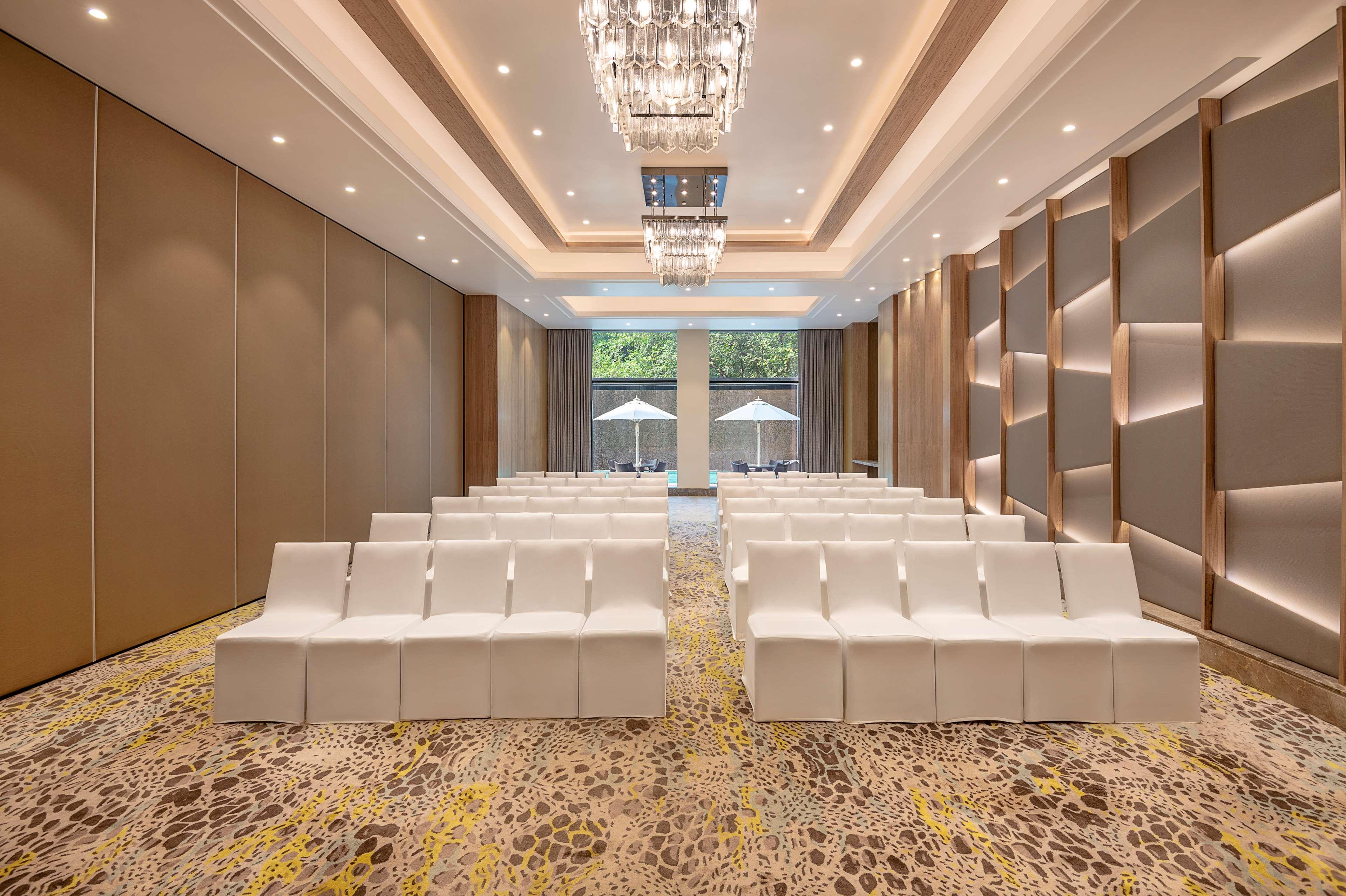 Radisson Mumbai Andheri Midc Экстерьер фото The ballroom