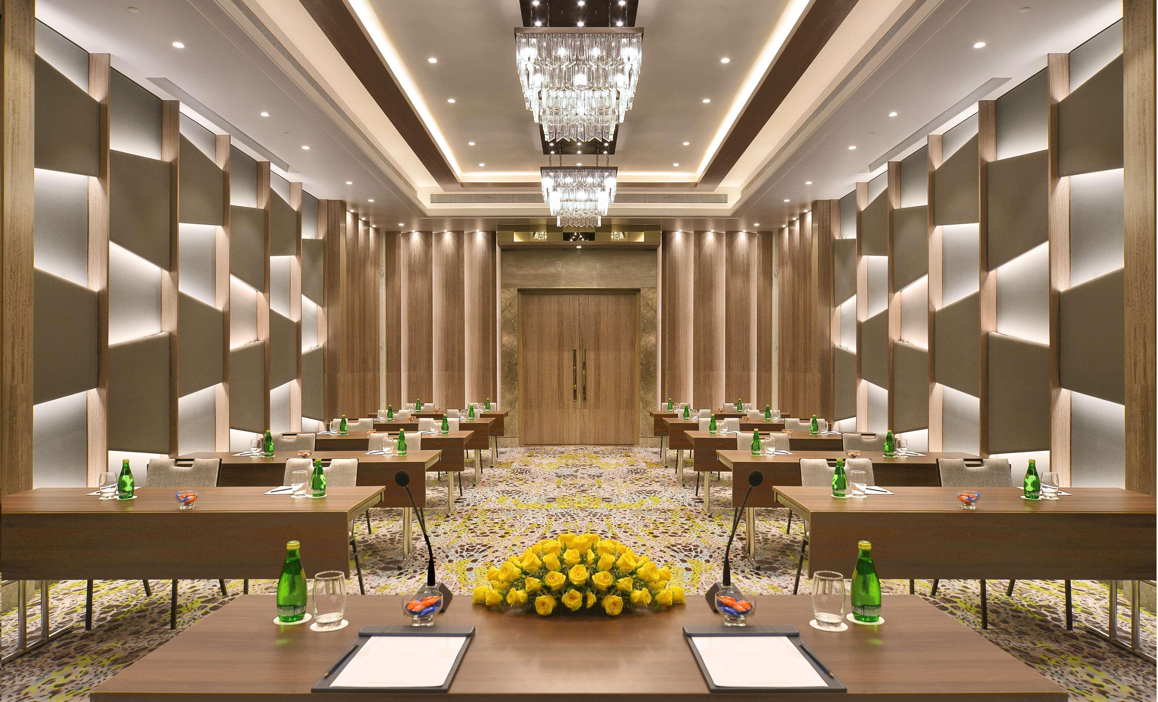 Radisson Mumbai Andheri Midc Экстерьер фото Meeting room