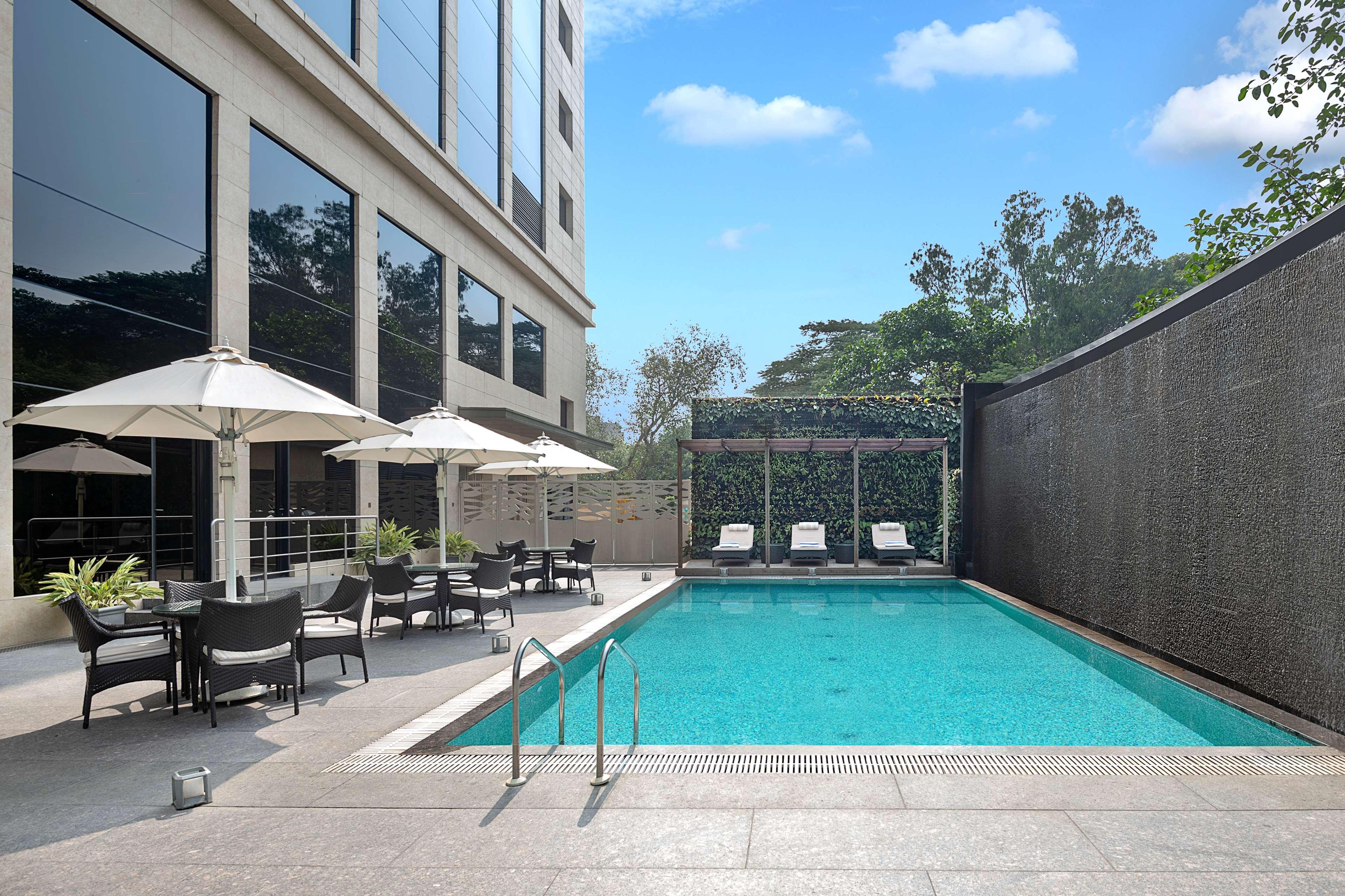 Radisson Mumbai Andheri Midc Экстерьер фото The Park, New Delhi